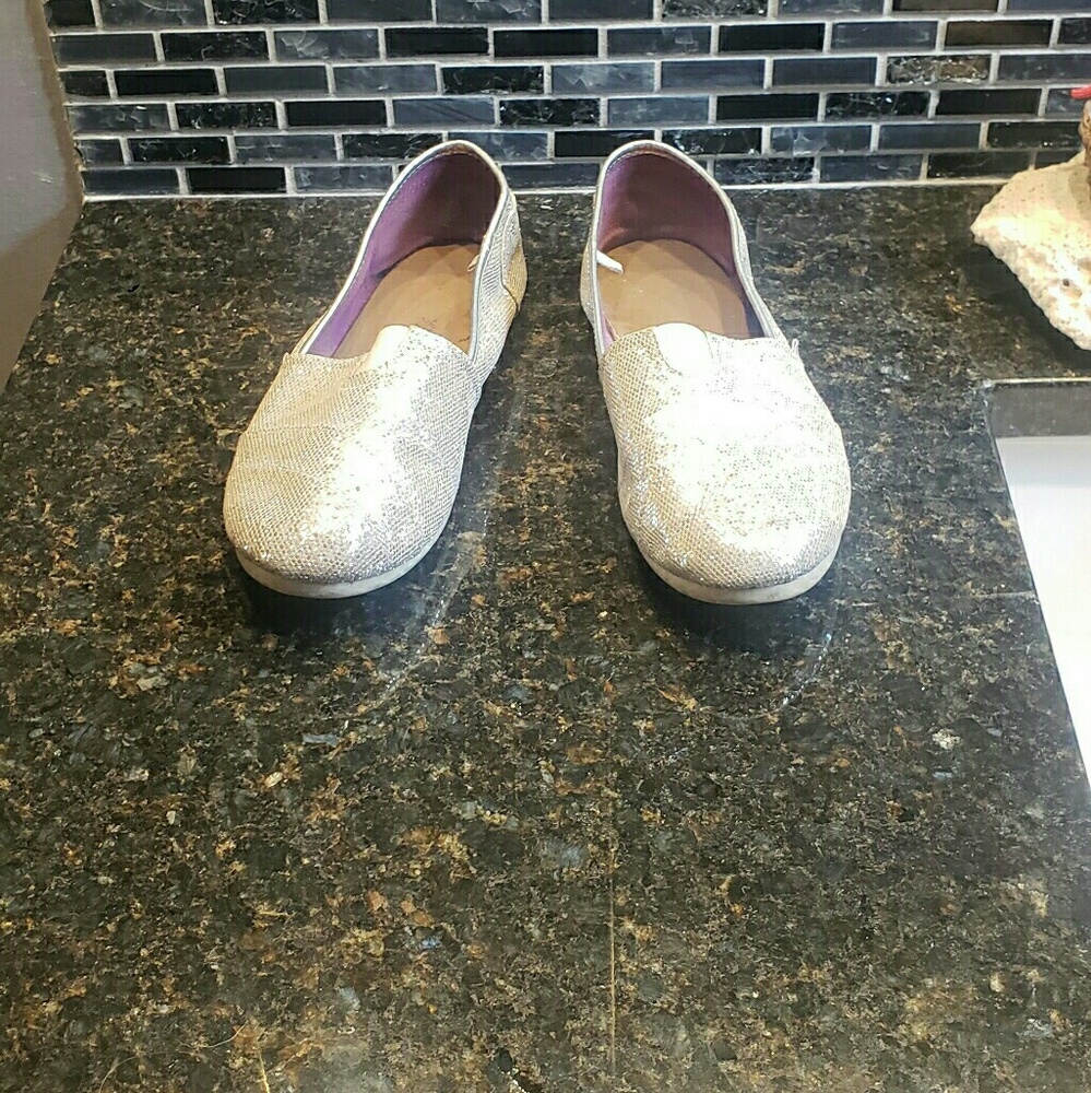 SUPER cute silver sequin flats